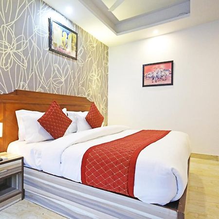 Hotel The Best Near Delhi Airport นิวเดลี ภายนอก รูปภาพ