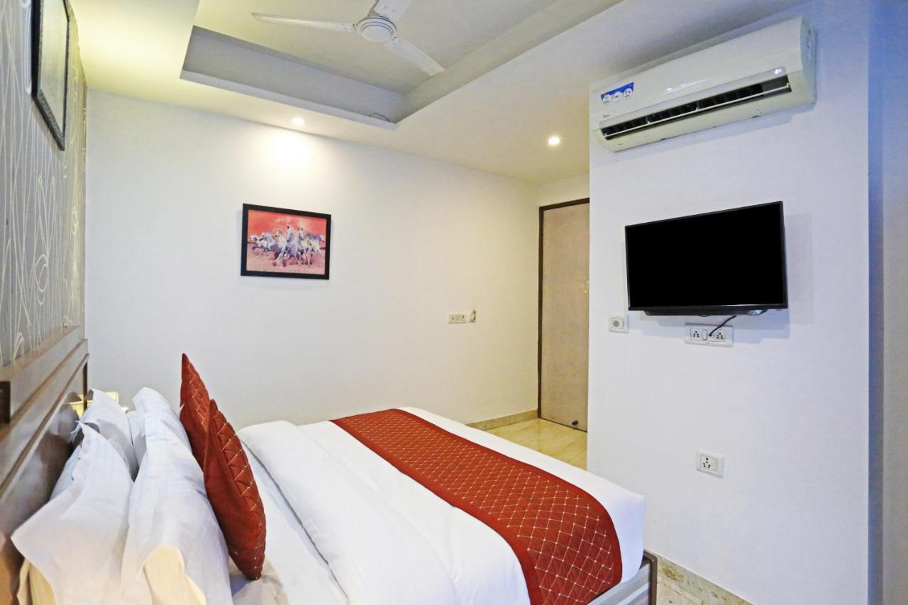 Hotel The Best Near Delhi Airport นิวเดลี ภายนอก รูปภาพ