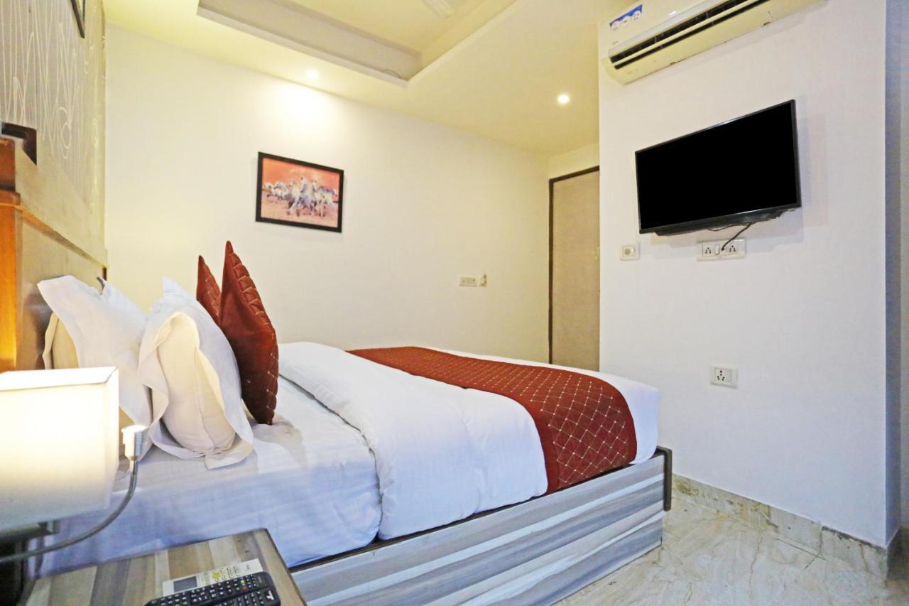 Hotel The Best Near Delhi Airport นิวเดลี ภายนอก รูปภาพ