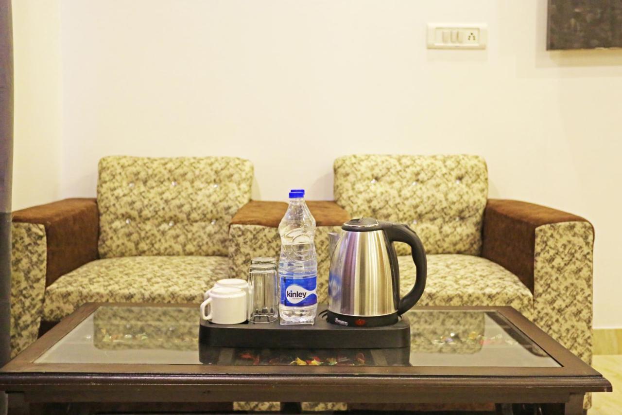 Hotel The Best Near Delhi Airport นิวเดลี ภายนอก รูปภาพ