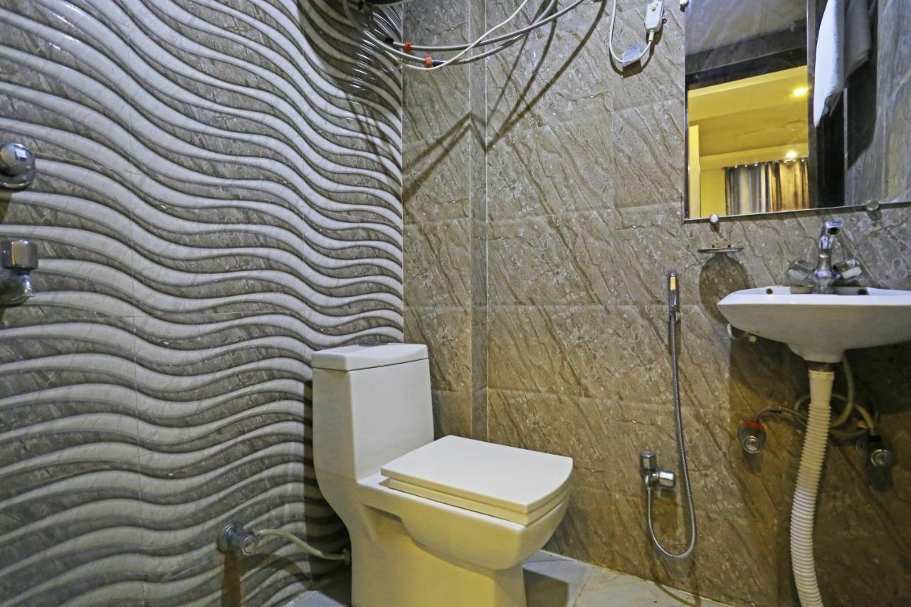Hotel The Best Near Delhi Airport นิวเดลี ภายนอก รูปภาพ